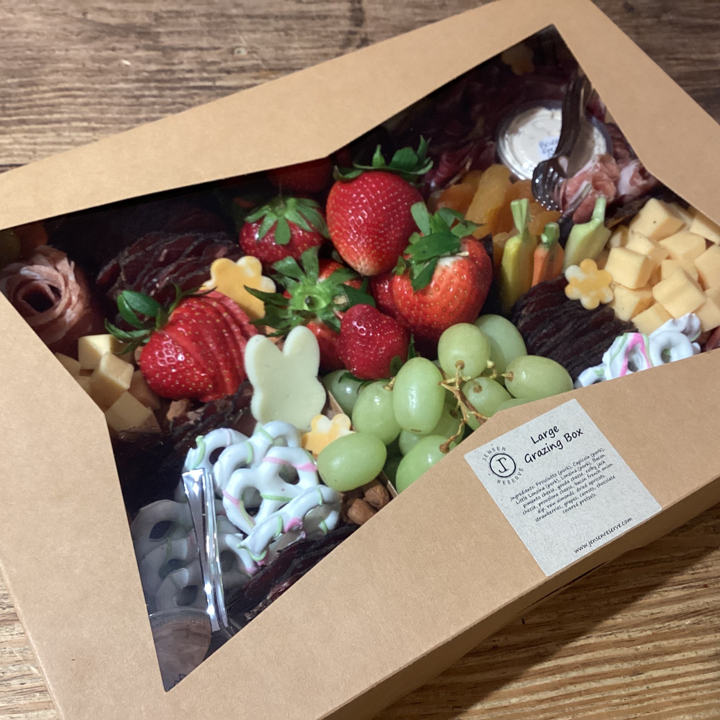 Large Grazing / Charcuterie Board
